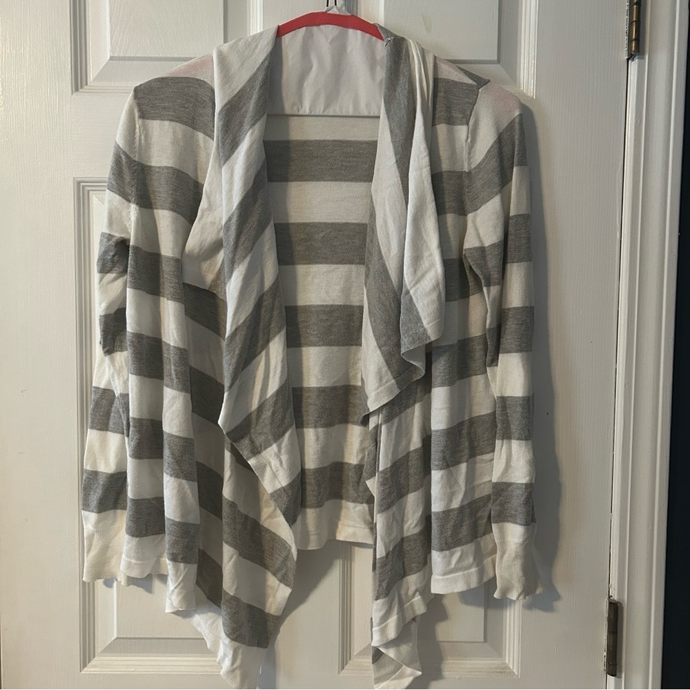 DKNY Gray and White Striped Flowy Open Cardigan Size S/M